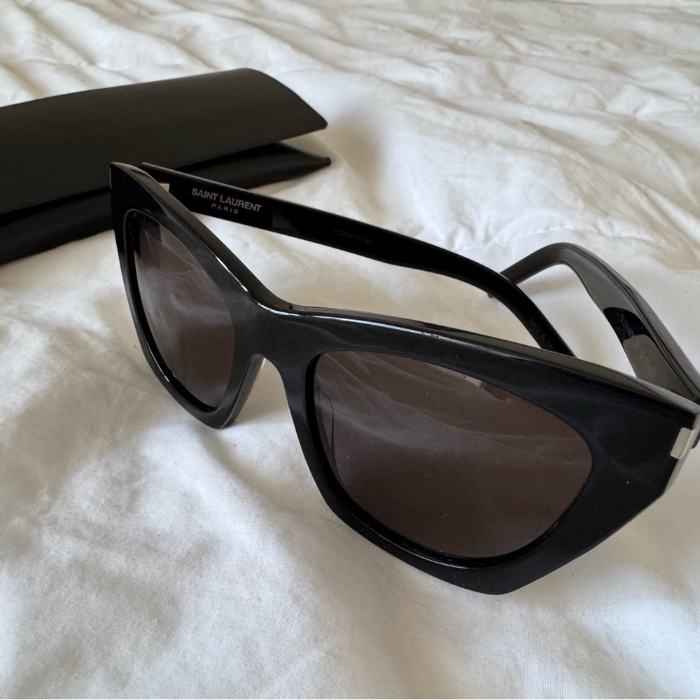Saint Laurent oversized cat eye sunglasses - Picture 5 of 6